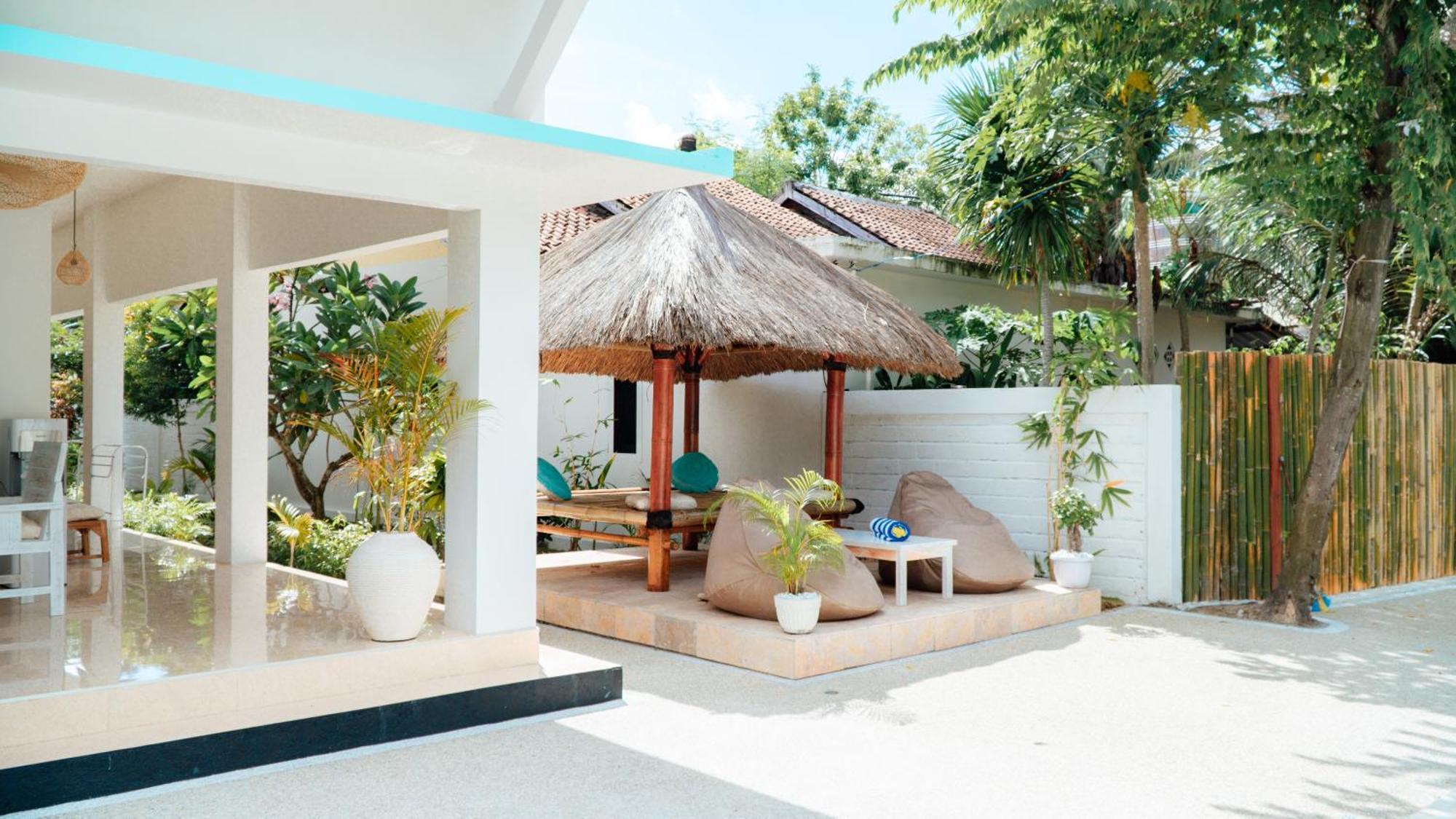 Kuta The White Bay Lombok公寓 外观 照片